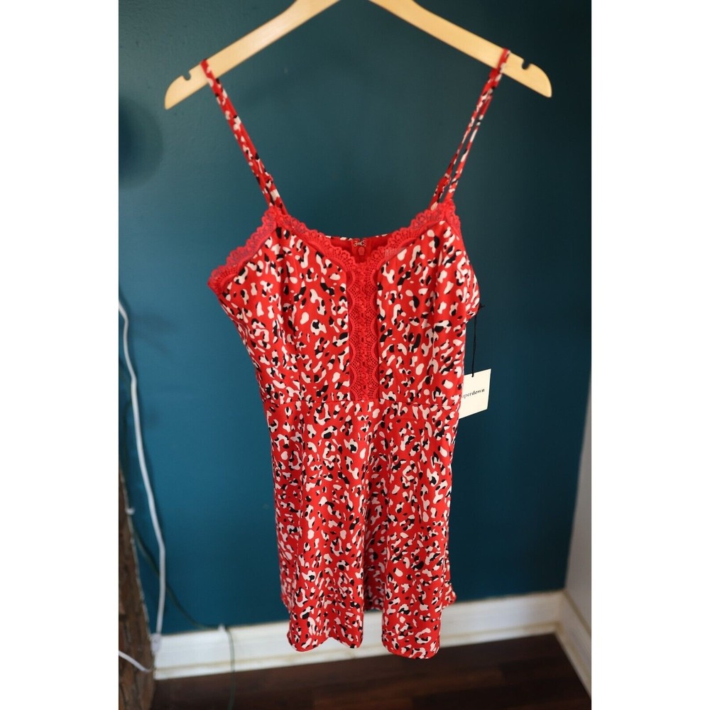NWT Superdown Briana Mini Dress in Red Leopard Women's Size M Sweetheart neck